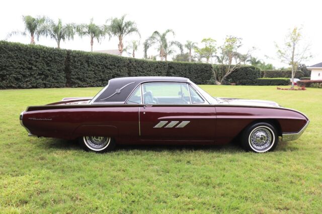 Ford Thunderbird 1963 image number 28