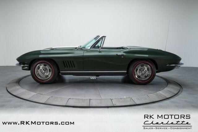 Chevrolet Corvette 1967 image number 20