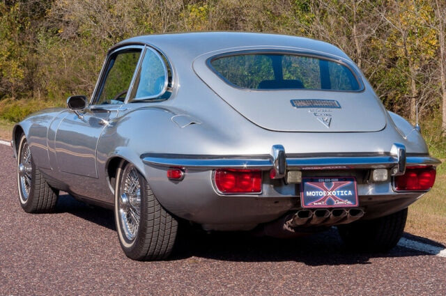 Jaguar E-Type 1973 image number 4