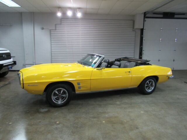 Pontiac Firebird 1969 image number 10