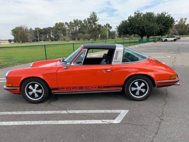 Porsche 911T TARGA 1973 image number 4