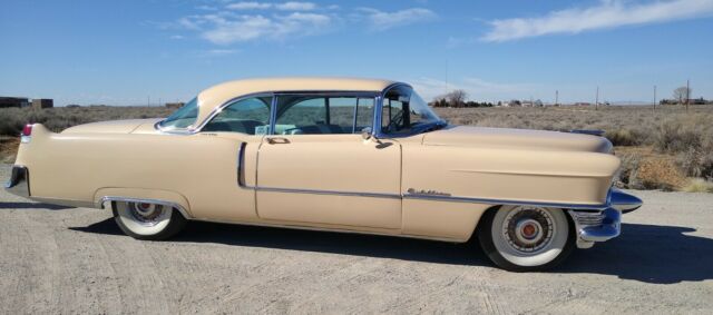 Cadillac DeVille 1955 image number 1