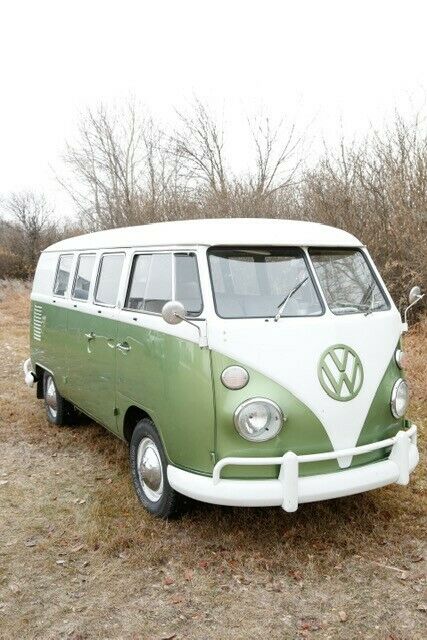 Volkswagen Bus/Vanagon 1965 image number 1