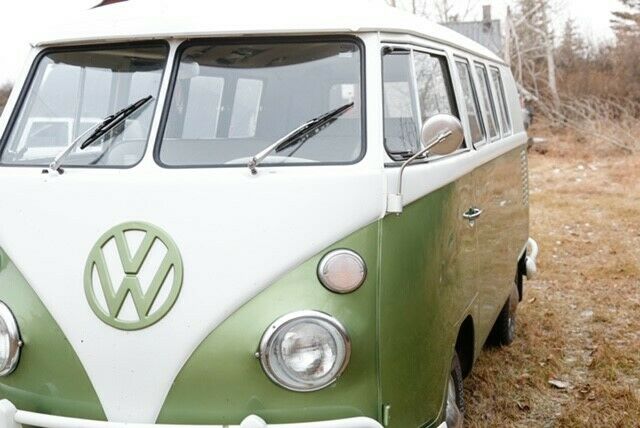 Volkswagen Bus/Vanagon 1965 image number 2