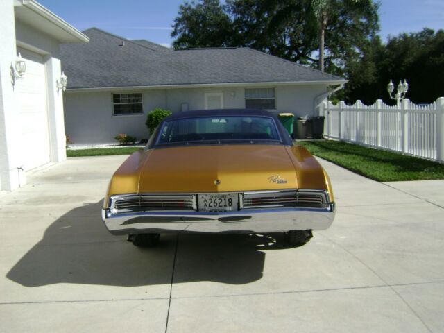 Buick Riviera 1967 image number 28