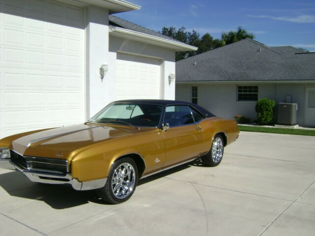 Buick Riviera 1967 image number 30