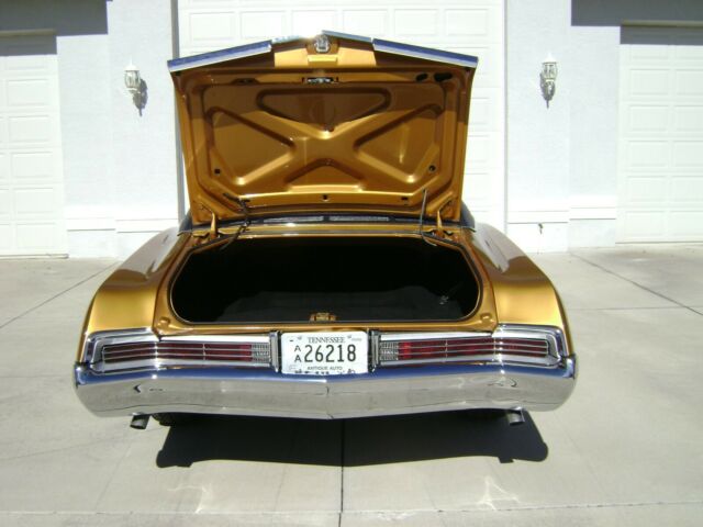 Buick Riviera 1967 image number 41