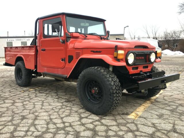 Toyota Land Cruiser 1977 image number 16