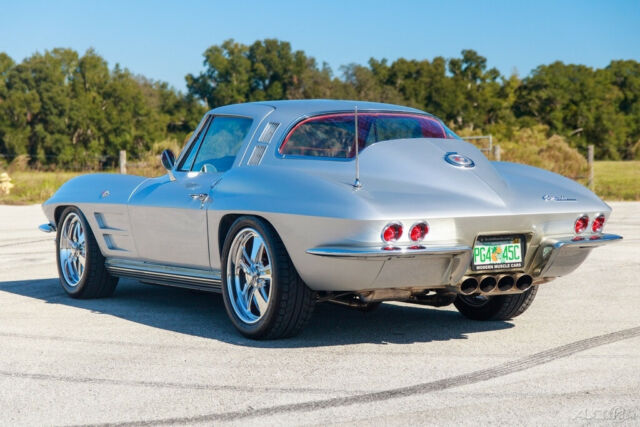 Chevrolet Corvette 1964 image number 47