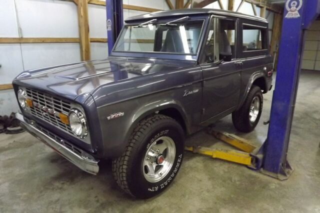 Ford Bronco 1973 image number 35