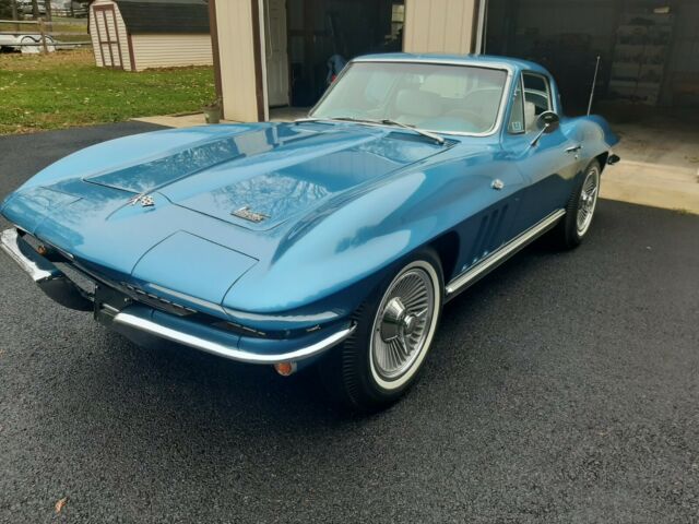 Chevrolet Corvette 1966 image number 19