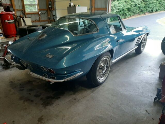 Chevrolet Corvette 1966 image number 22