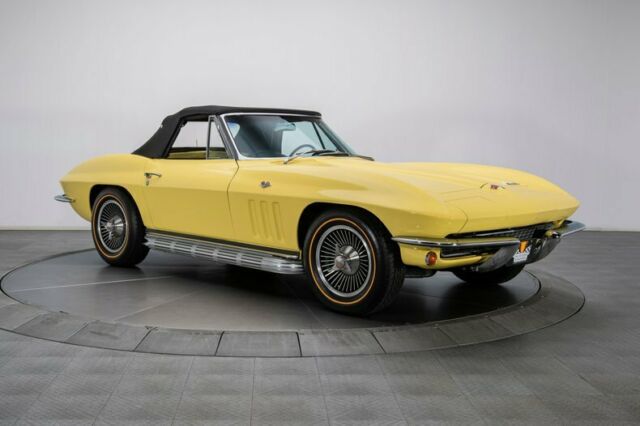 Chevrolet Corvette 1966 image number 11