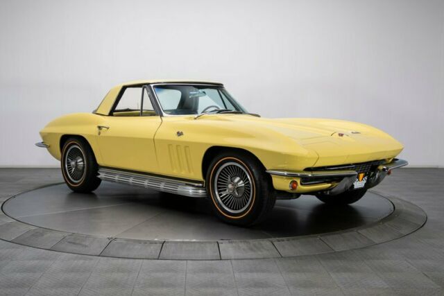 Chevrolet Corvette 1966 image number 12