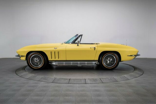 Chevrolet Corvette 1966 image number 19