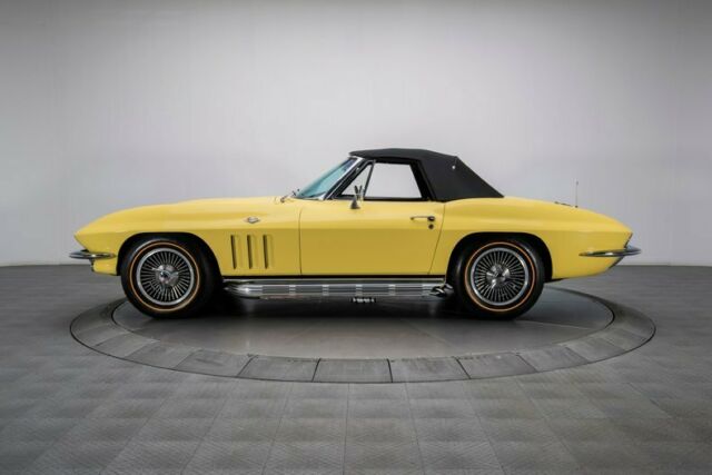 Chevrolet Corvette 1966 image number 20