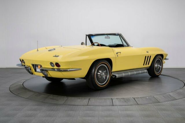 Chevrolet Corvette 1966 image number 31