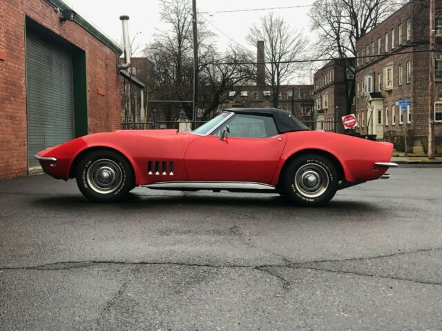 Chevrolet Corvette 1968 image number 1