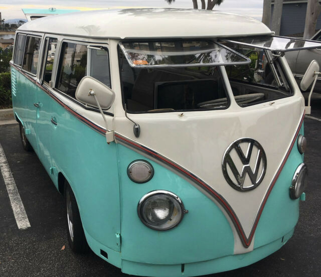 Volkswagen Bus/Vanagon 1963 image number 1