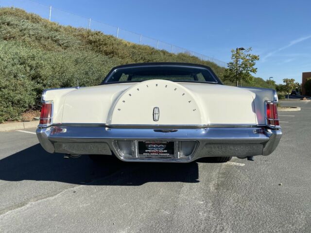 Lincoln Continental 1969 image number 31