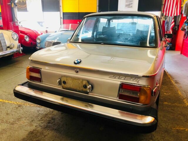 BMW 2002 1974 image number 4