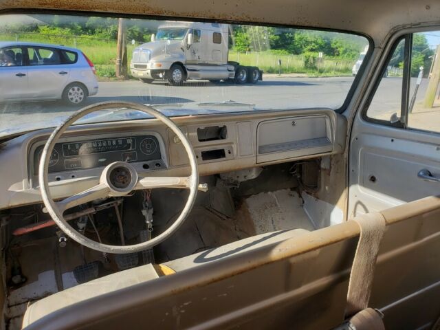 Chevrolet Suburban 1966 image number 20