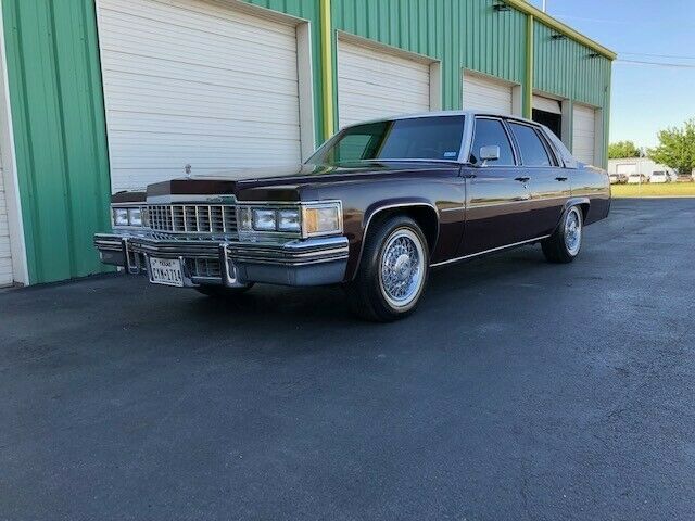 Cadillac DeVille 1977 image number 0