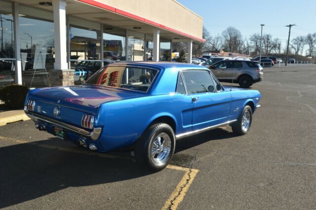 Ford Mustang 1966 image number 8