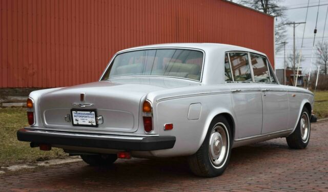 Rolls-Royce Silver Shadow 1976 image number 28