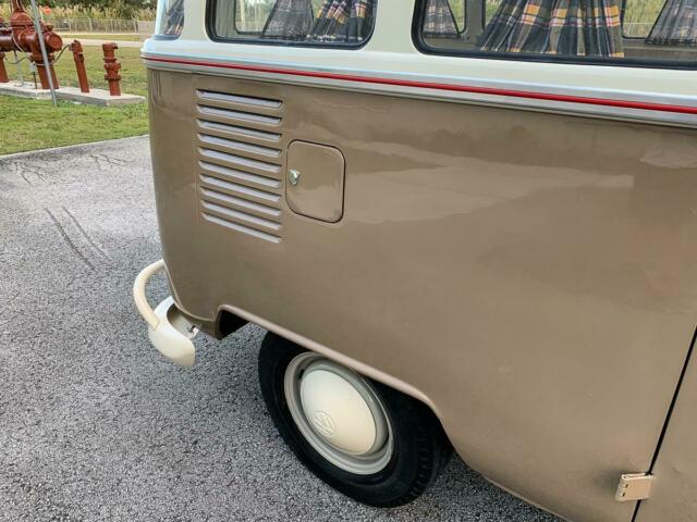 Volkswagen Bus/Vanagon 1974 image number 18