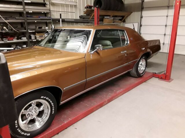 Pontiac Grand Prix 1971 image number 28