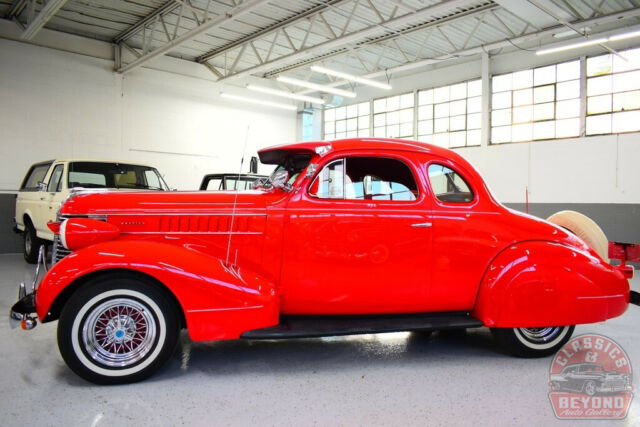 Pontiac Coupe 1938 image number 2