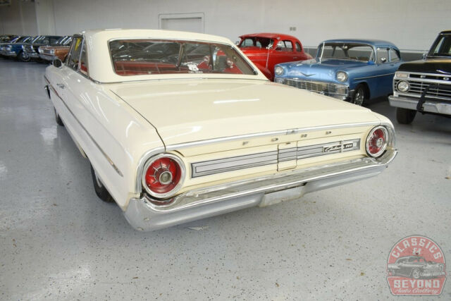 Ford Galaxie 1964 image number 32