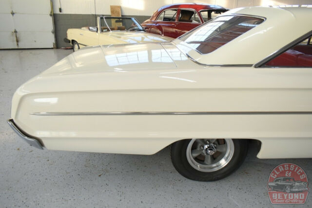 Ford Galaxie 1964 image number 36