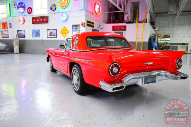 Ford Thunderbird 1957 image number 27