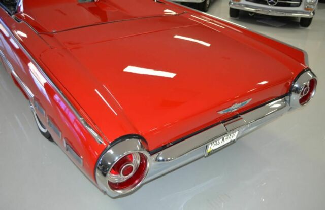 Ford Thunderbird 1962 image number 47