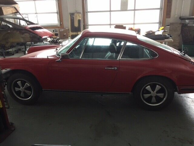 Porsche 911 1971 image number 29