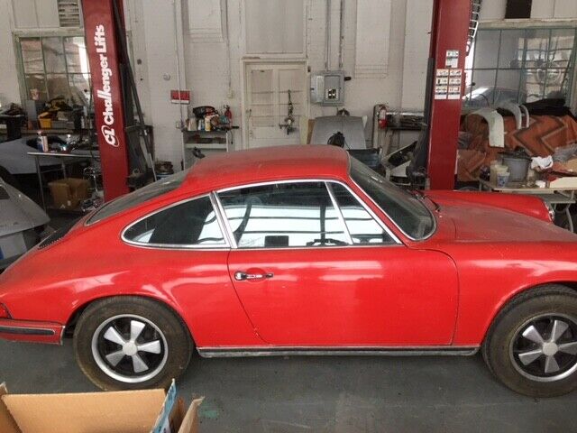 Porsche 911 1971 image number 31