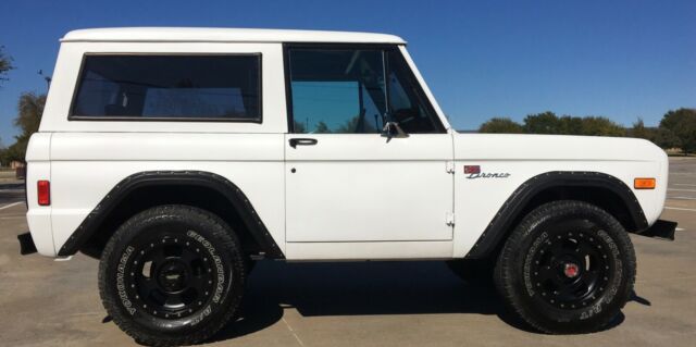 Ford Bronco 1977 image number 29