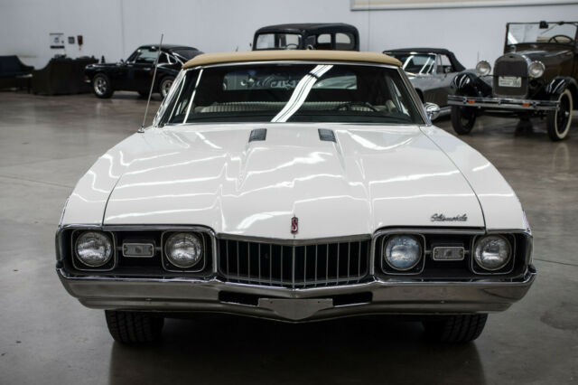 Oldsmobile Cutlass 1968 image number 16