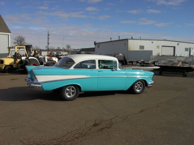 Chevrolet Bel Air/150/210 1957 image number 18