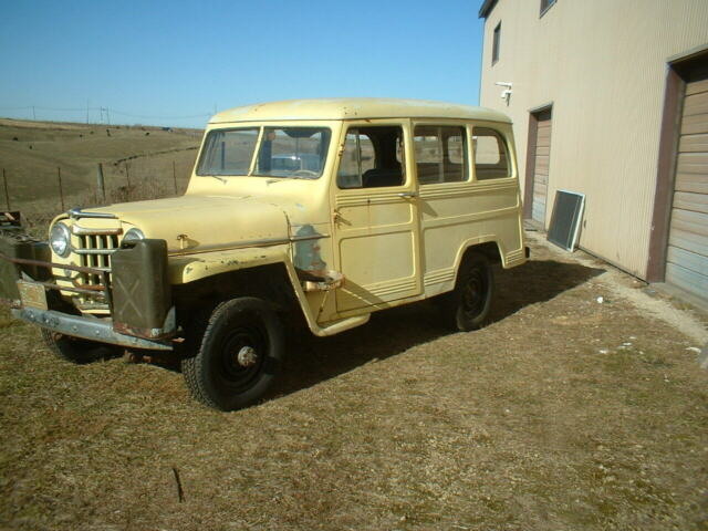 Willys Station Wagon 1953 image number 0