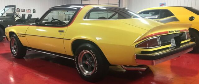 Chevrolet Camaro 1976 image number 28