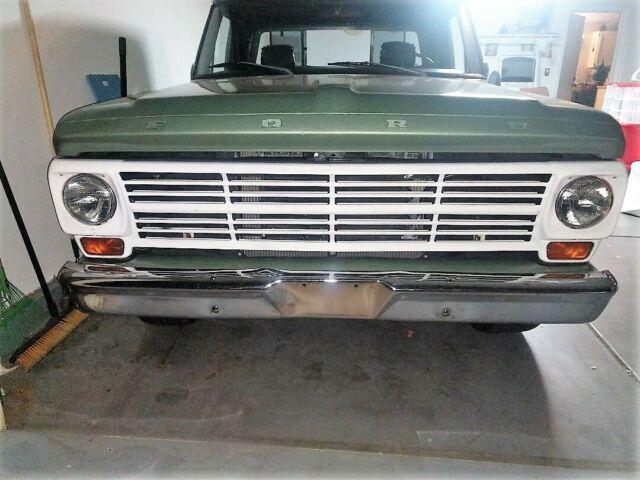 Ford F-250 1969 image number 15