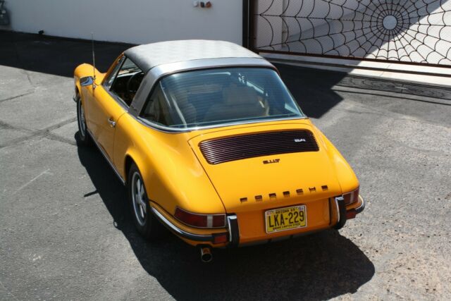 Porsche 911 1972 image number 10