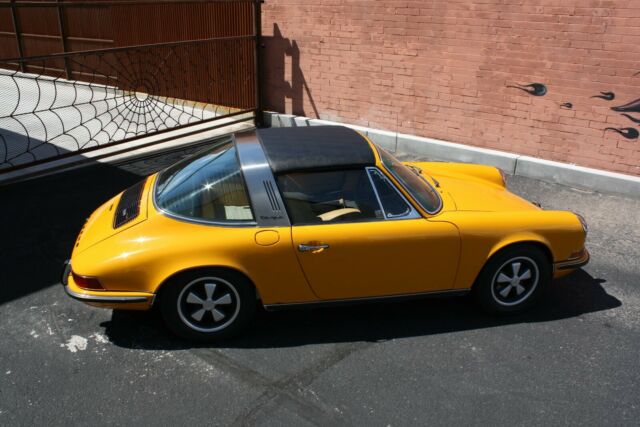 Porsche 911 1972 image number 11