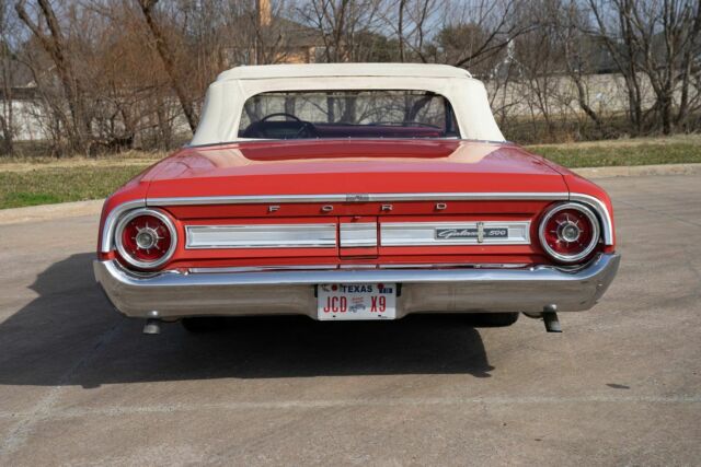 Ford Galaxie 1964 image number 4