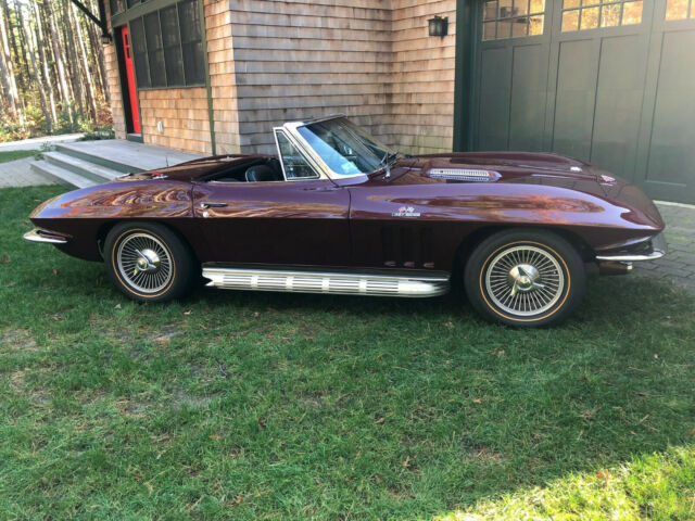 Chevrolet Corvette 1966 image number 10