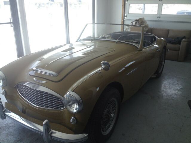 Austin Healey 100-6 1957 image number 2