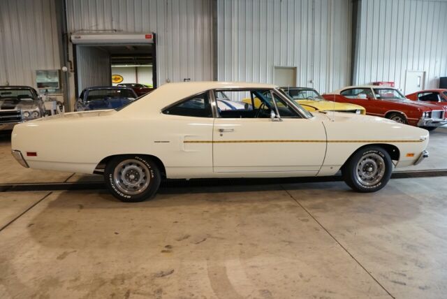 Plymouth Road Runner 1970 image number 18